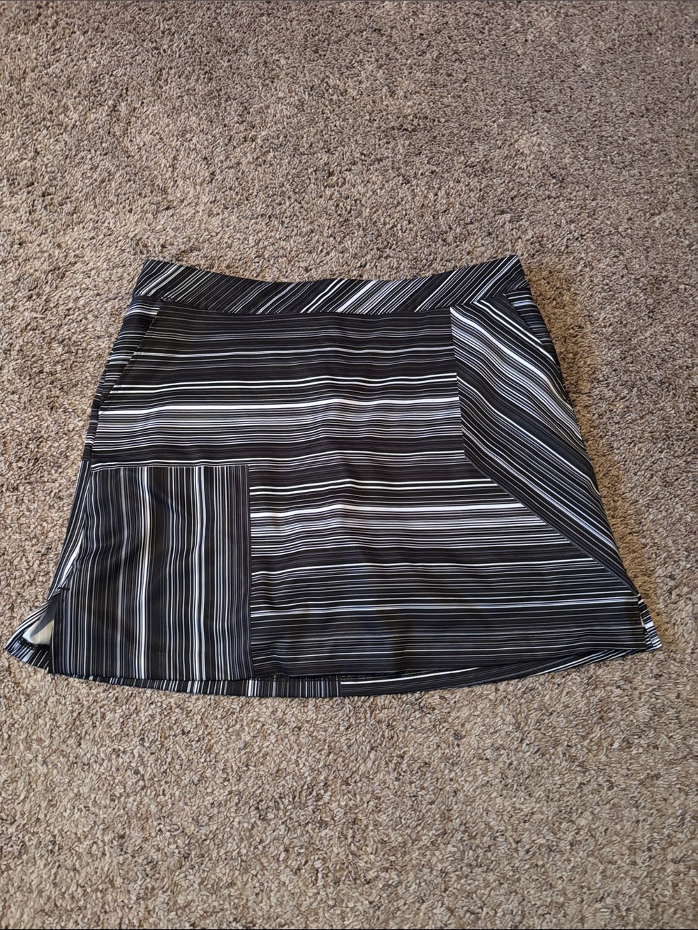 Lady Hagen Striped Black White Golf Pickleball Skort 12